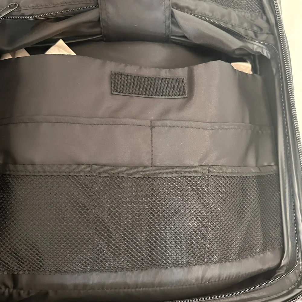 LUCAS Black and Gray Wheeling suitcase carry on